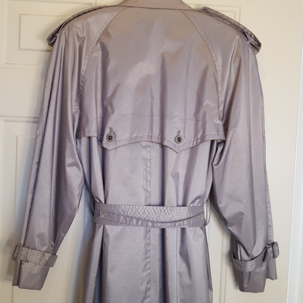 Vintage London Fog/Towne Trench Rain Coat Lined beautiful like new - Picture 4 of 8
